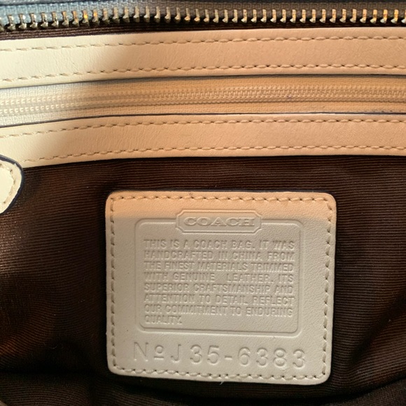 Authentic Coach Medium Blue & White Tote J35-6383 - Picture 5 of 8